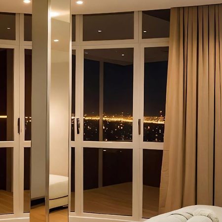 Amazing Appartement " Avec Climatisation " Au Centre Ville En Face Hilton & Gare Train De Tgv De Tanger 2N Tangier Exterior photo
