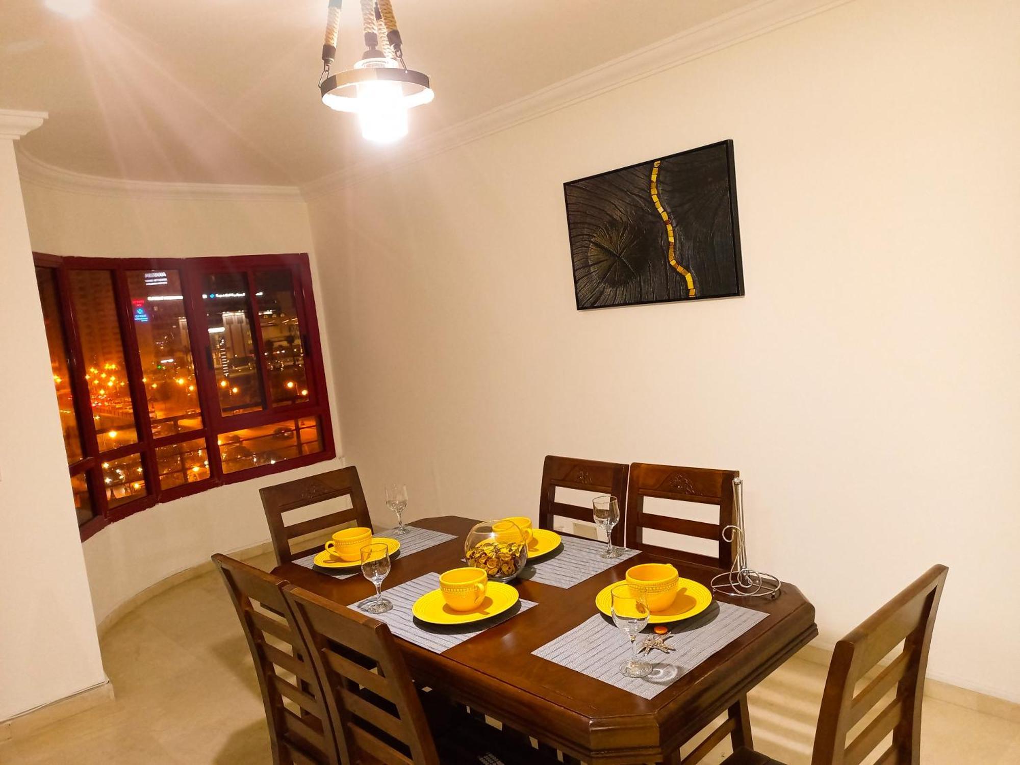 Amazing Appartement " Avec Climatisation " Au Centre Ville En Face Hilton & Gare Train De Tgv De Tanger 2N Tangier Exterior photo
